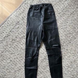 Wilfred Free by Aritzia leather-style leggings